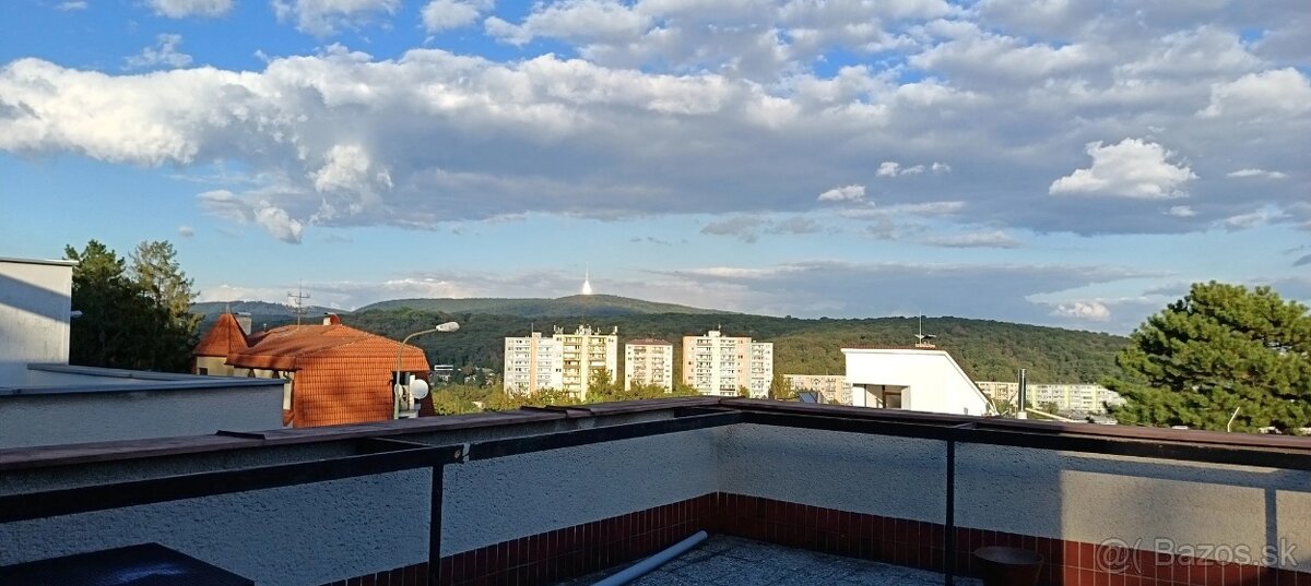 6 izb. dvoj podlažný byt s 2 terasami - 8