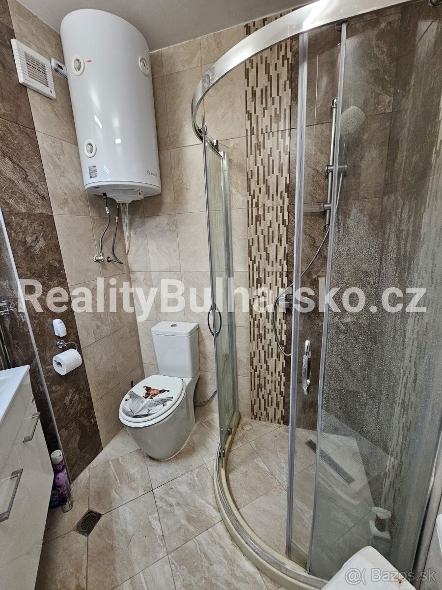 K prodeji velmi prostorný třípokojový apartmán 3+kk 114m2 - 8