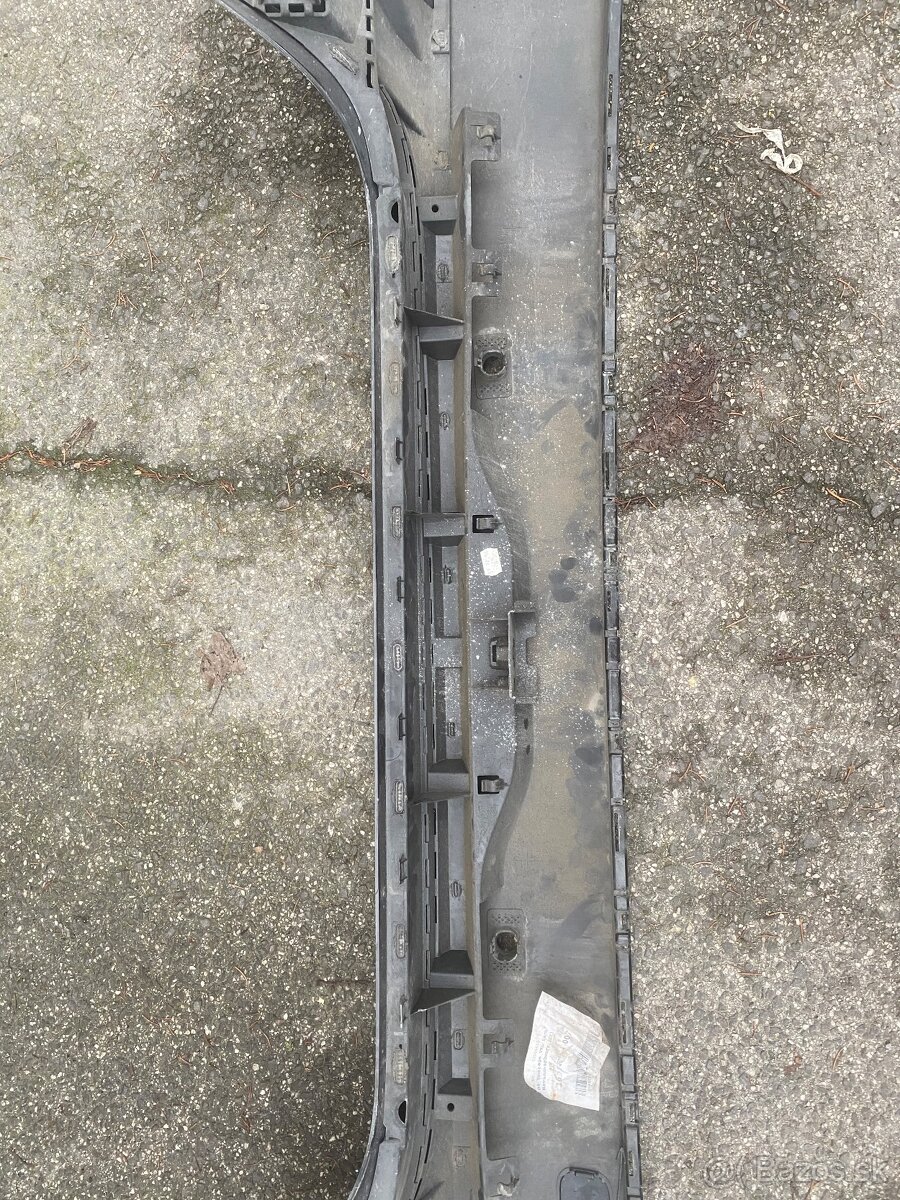 Audi A8 zadny naraznik - 8