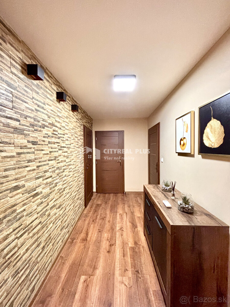 Ponúkame Vám na prenájom 2 izbový byt v rodinnom dome s gará - 8