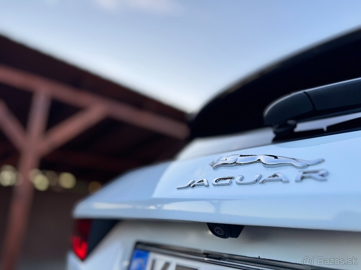 Jaguar E-Pace 2.0d R-Dynamic, 4x4, r.v.: 2/2020 - 8