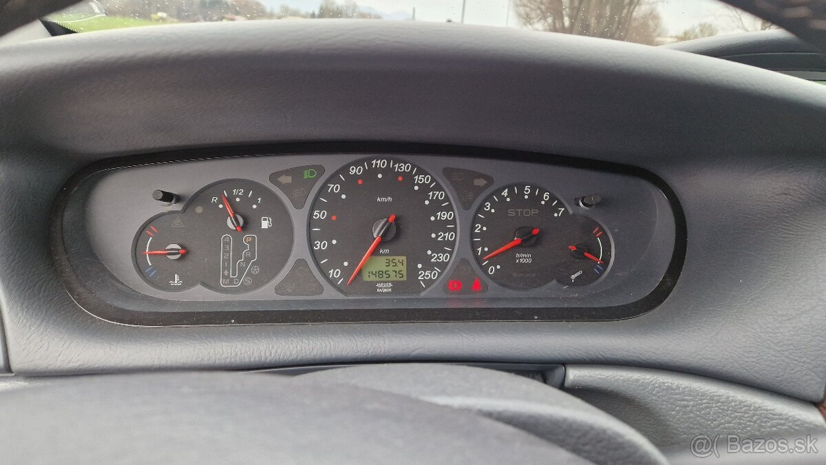 Citroen c5 3.0i v6 - 8