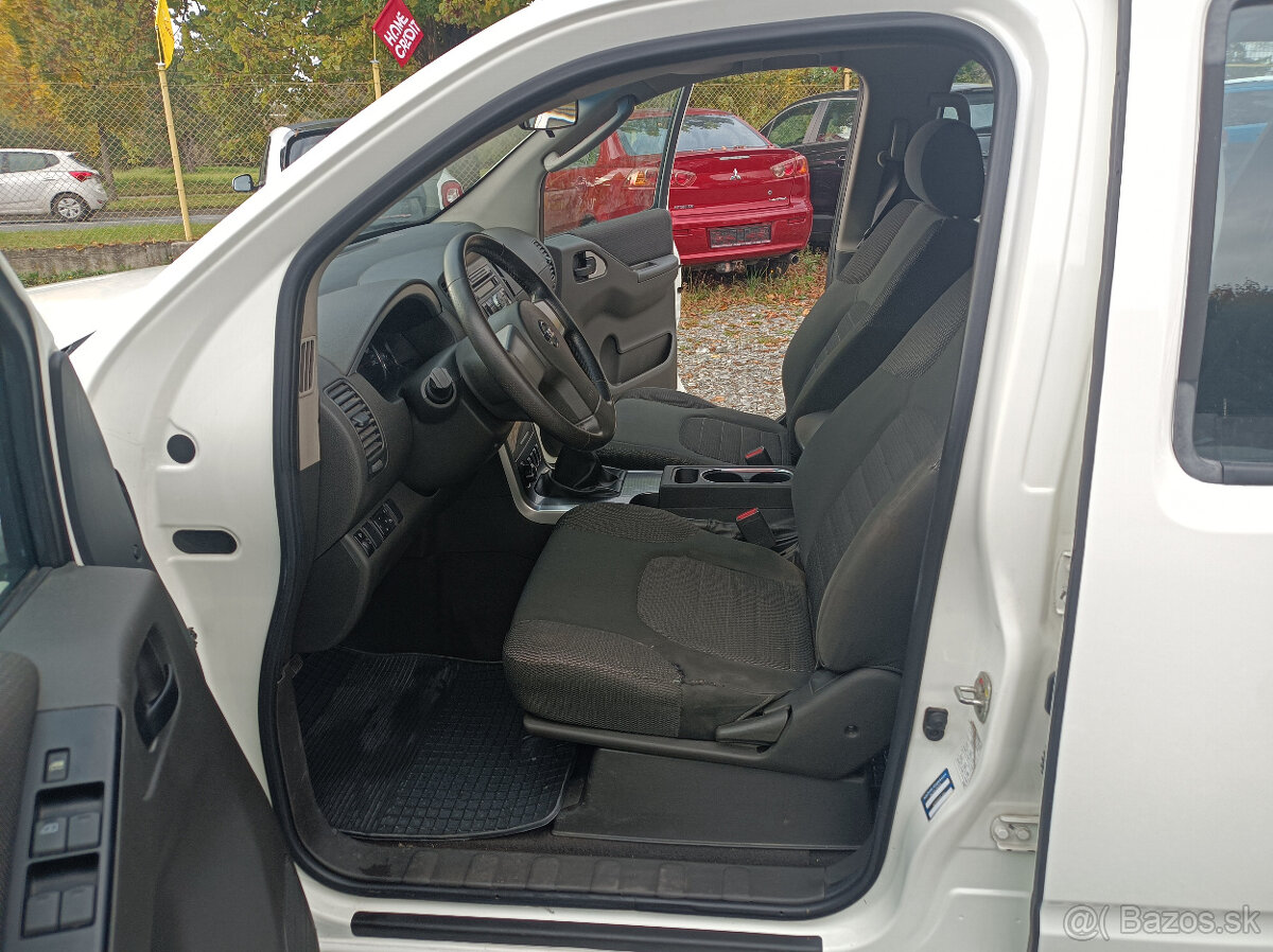 Nissan Pathfinder, 140kw,4x4,s.kniha,7míst.manuál - 8