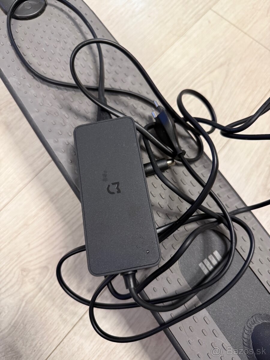 Xiaomi Mi Electric Scooter Essential - 8