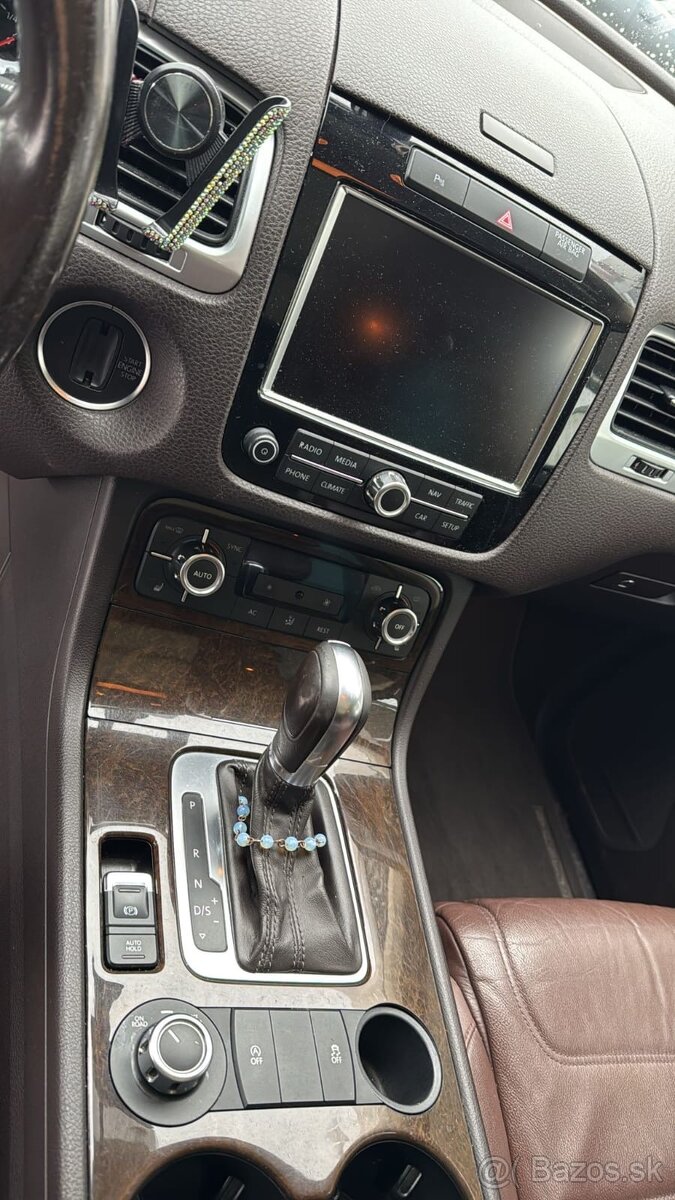 Volkswagen Touareg - 8