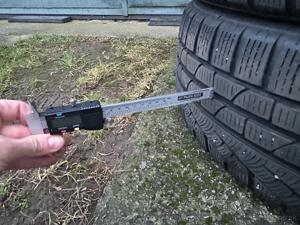 Zimné Pneu 235/55 R19 - 8