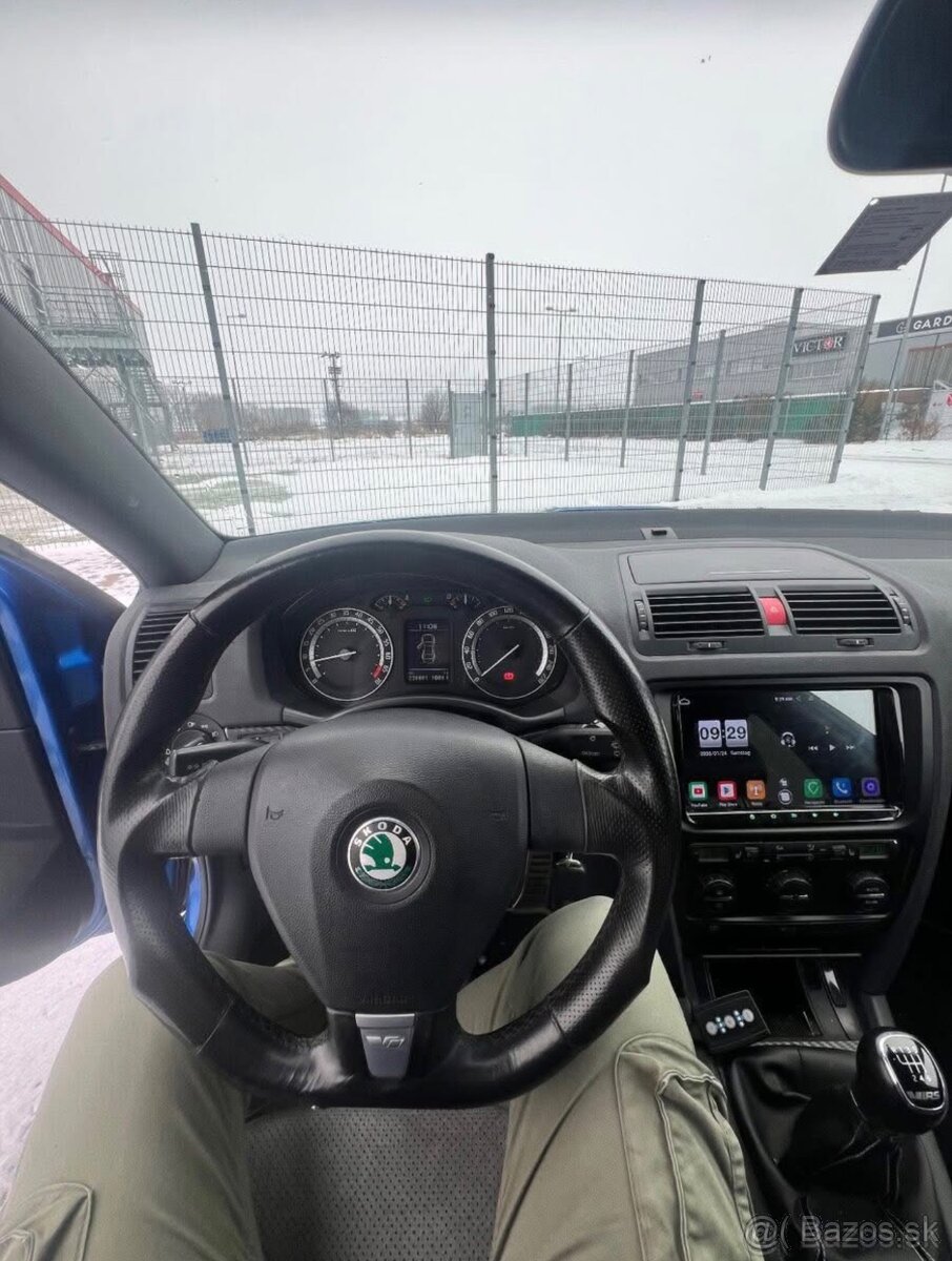 Škoda Octavia II RS 2.0TFSI - 8