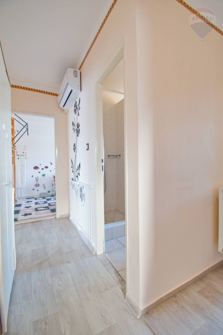 Na predaj dva byty, garáž, dvor, terasa, centrum mesta Veľký - 8