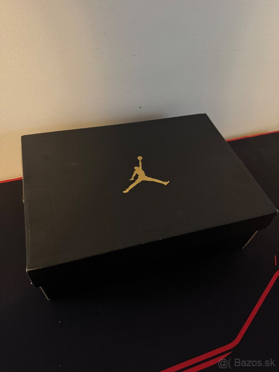 Air Jordan 1 Mid “Light Smoke Grey” - 8