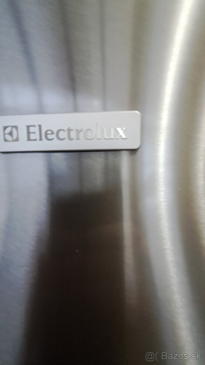 Chladnicka Electrolux - 8