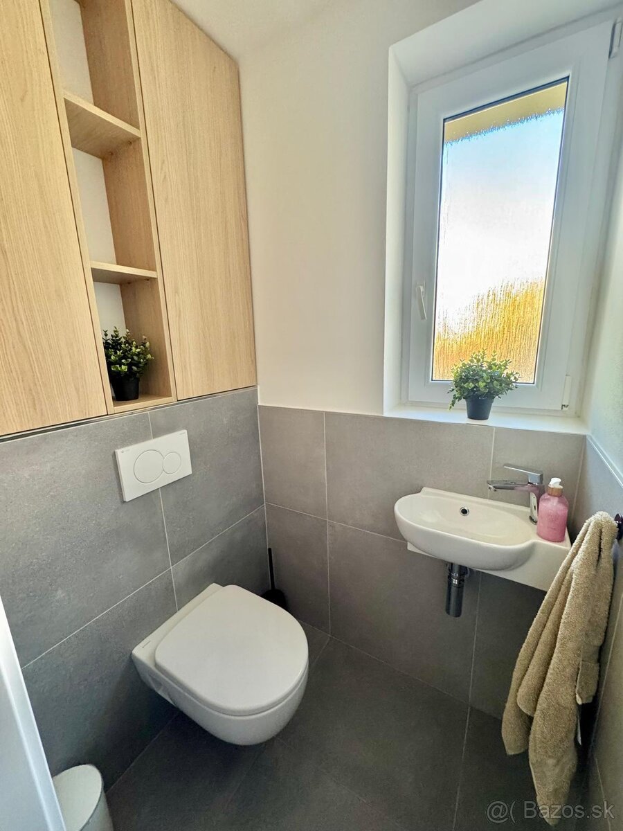 Slnečný 3izbový byt v centre Popradu - prvý nájomca - 8