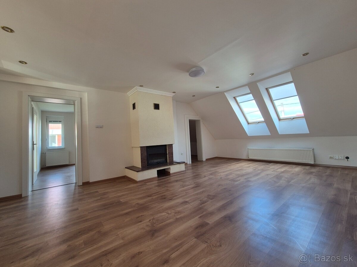 Krásny rodinný dom aj ako investícia - 8