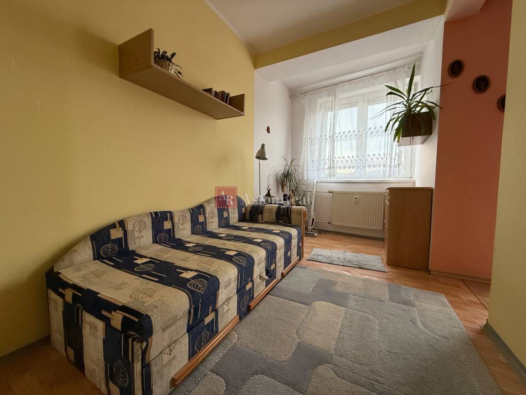 Na prenájom útulný byt 2+kk s balkónom v centre mesta- Morav - 8