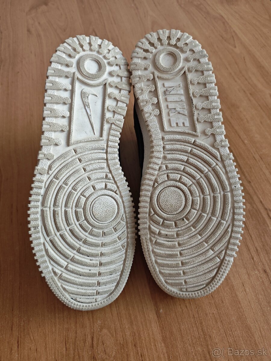 Nike č.40.5 - 8