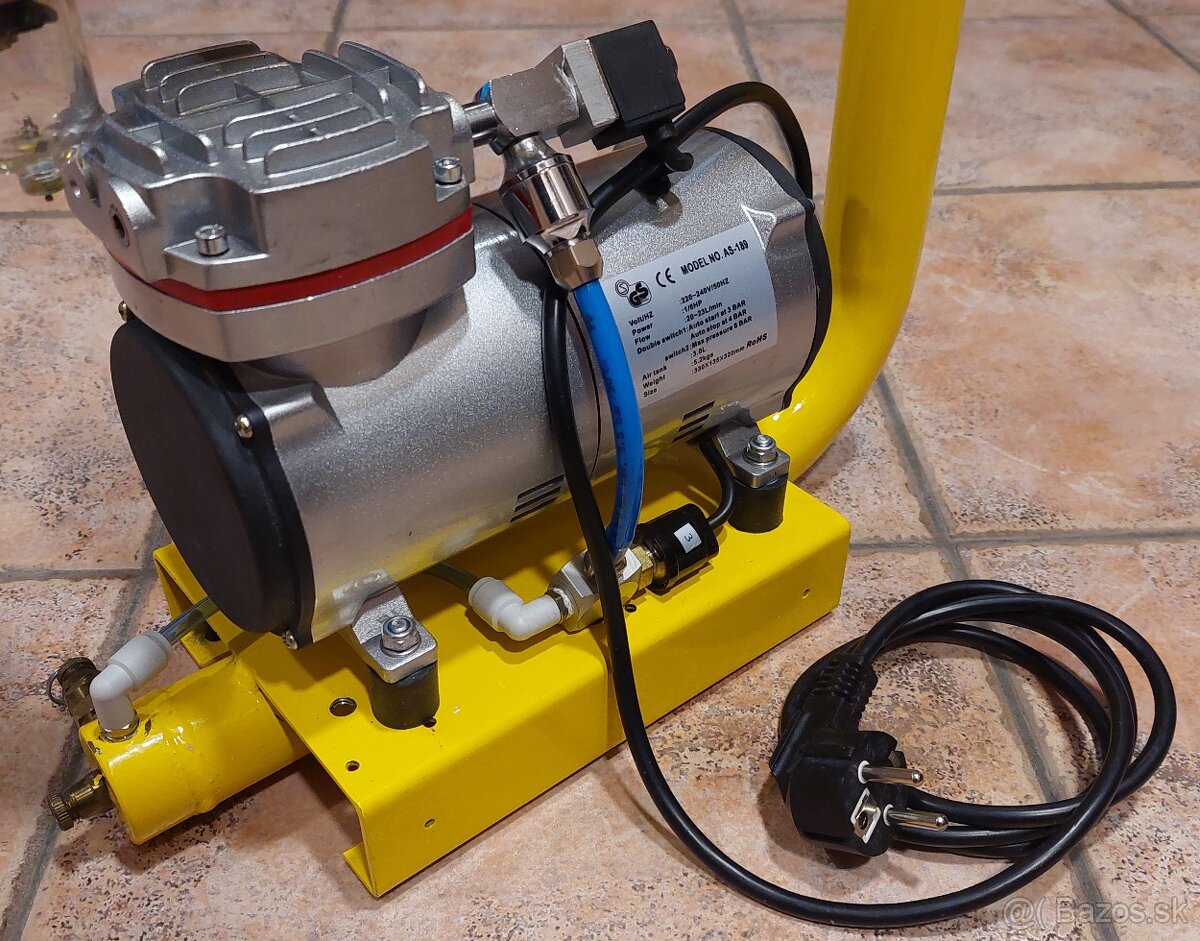 Airbrush kompresor s tlakovou nádobou 1 L - 8