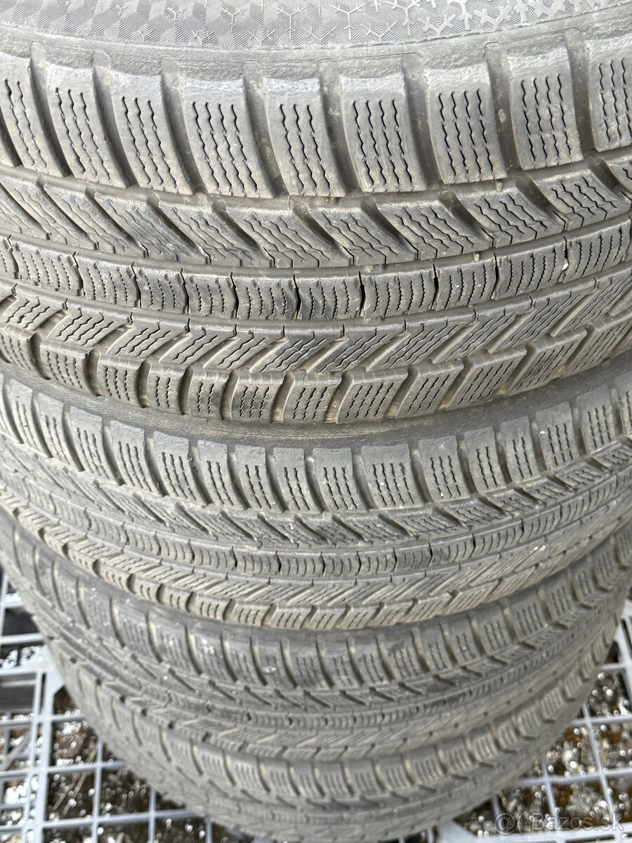 PREDÁM 4kusy zimné pneumatiky CONTINENTAL 255/40 R21 102T XL - 8