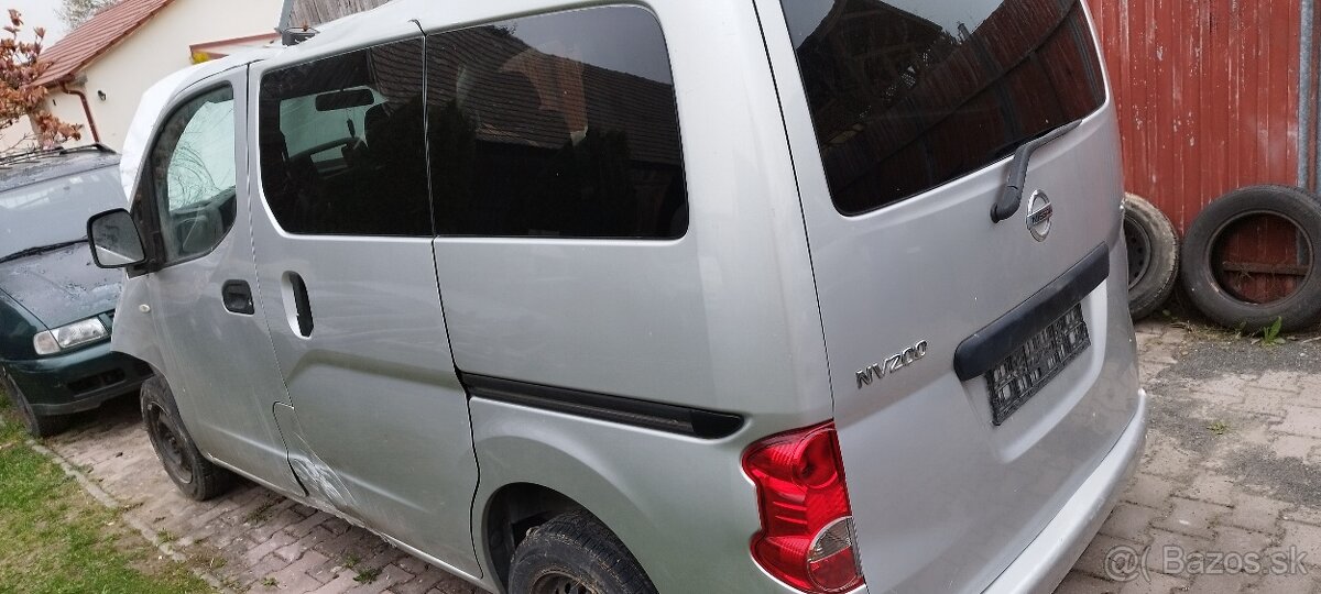 NV 200 Evalia - 8