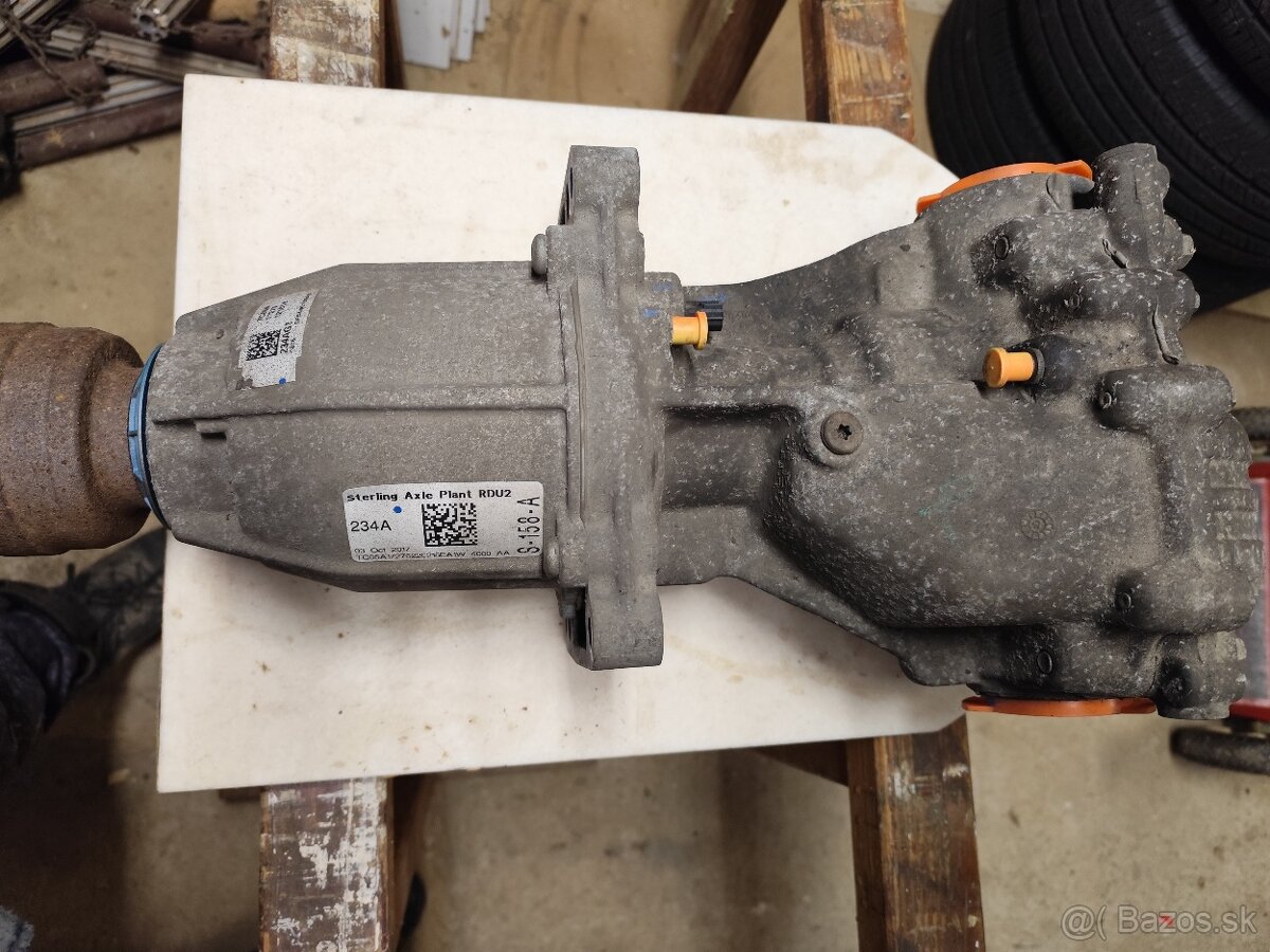 Ford zadný diferenciál - 8