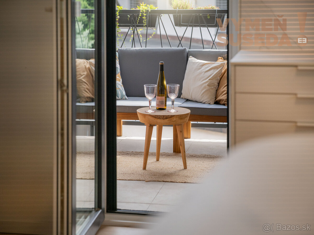 VYMEŇ SUSEDA - Výnimočný, 4 izb. byt s terasou, vysokými st - 8