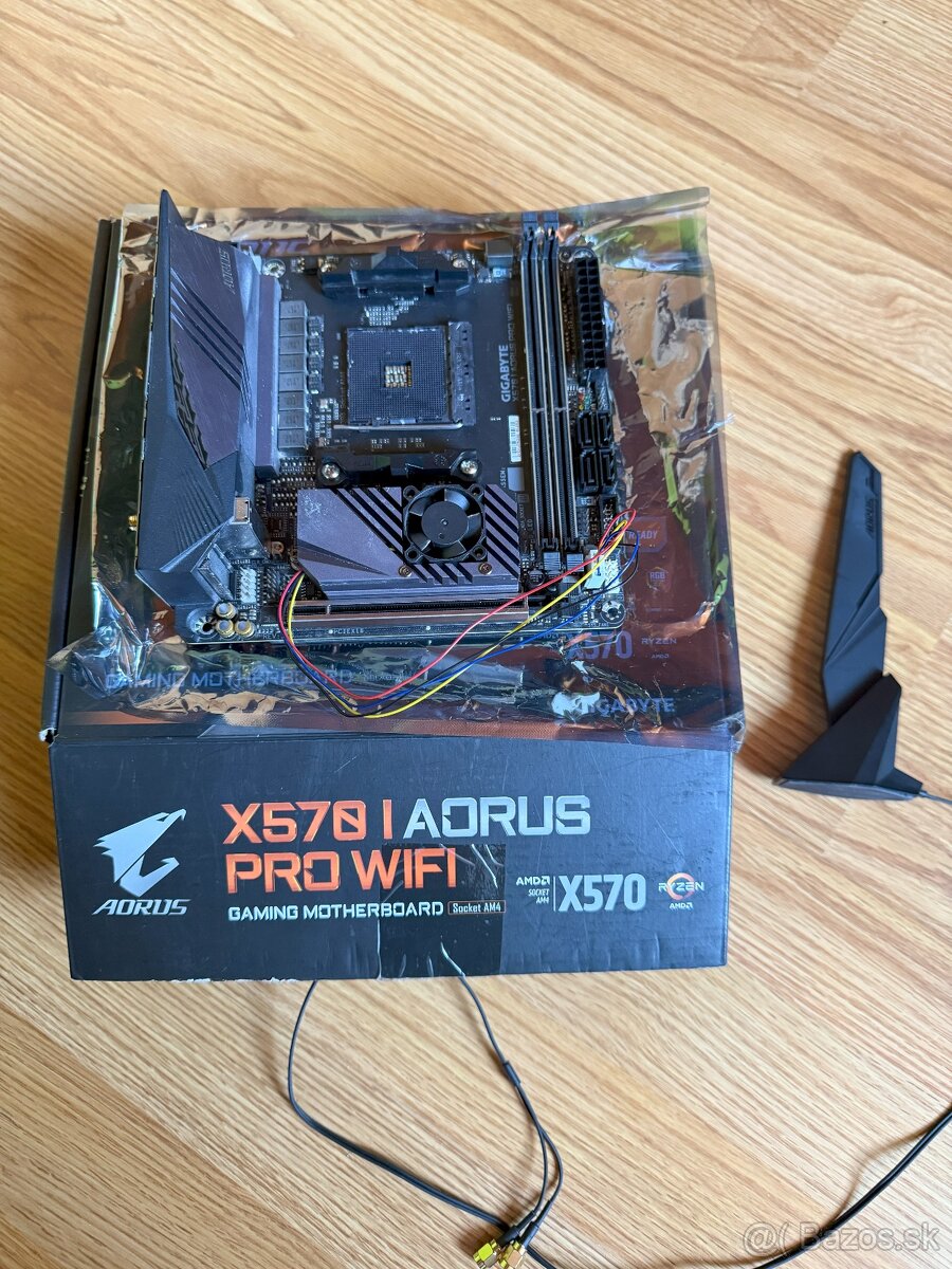 predam mini ITX dosku Gigabyte X570 I AORUS PRO WIFI - 8