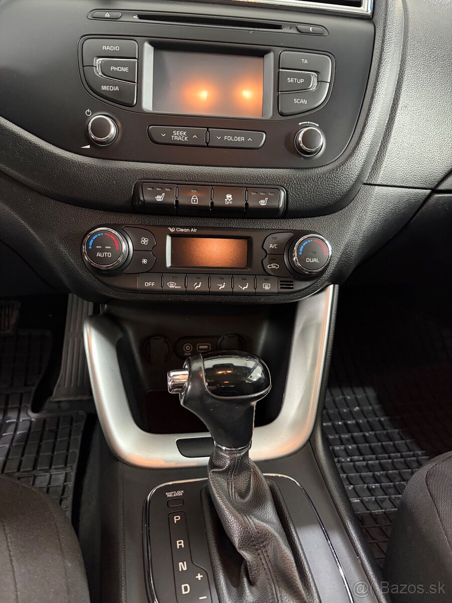 KIA Ceed 2015 SW 100kw 1.6 CRDI Automat - 8