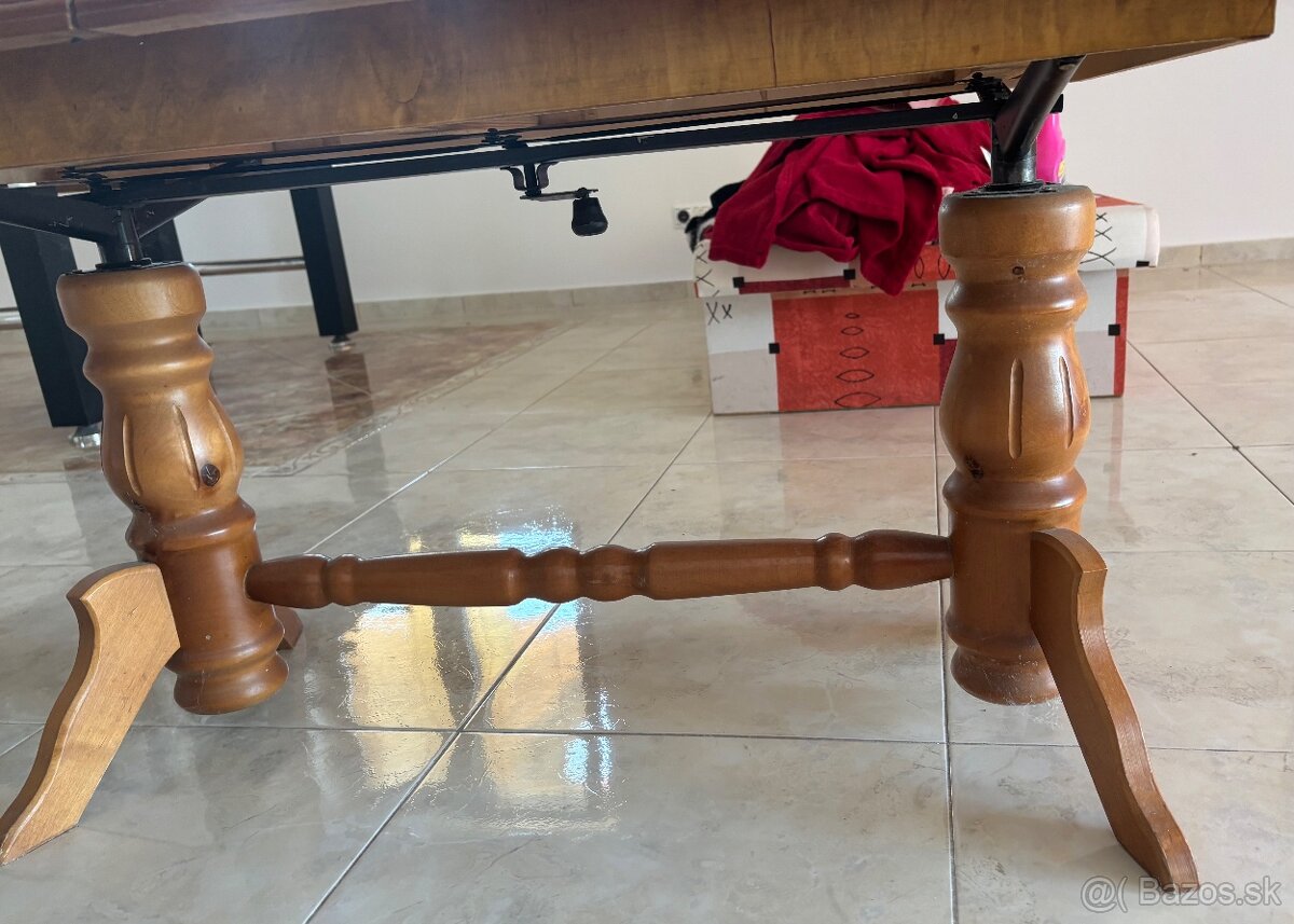 Konfetenčný stôl - 8