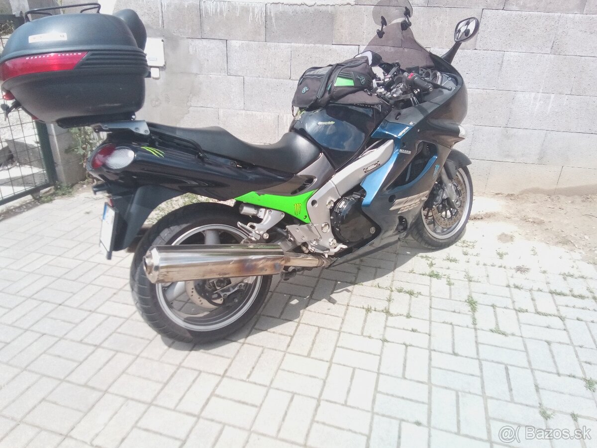 KAWASAKI ZZR 1200 - 8
