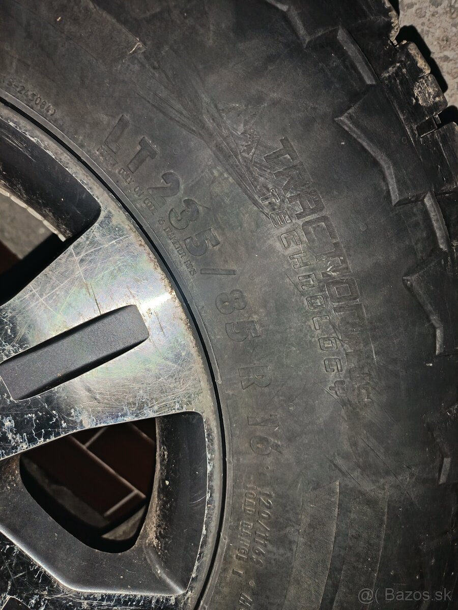 Kolesá Navara Pathfinder - 8