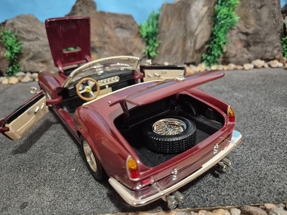 Prodám model 1:18 Ferrari 250GT california - 8