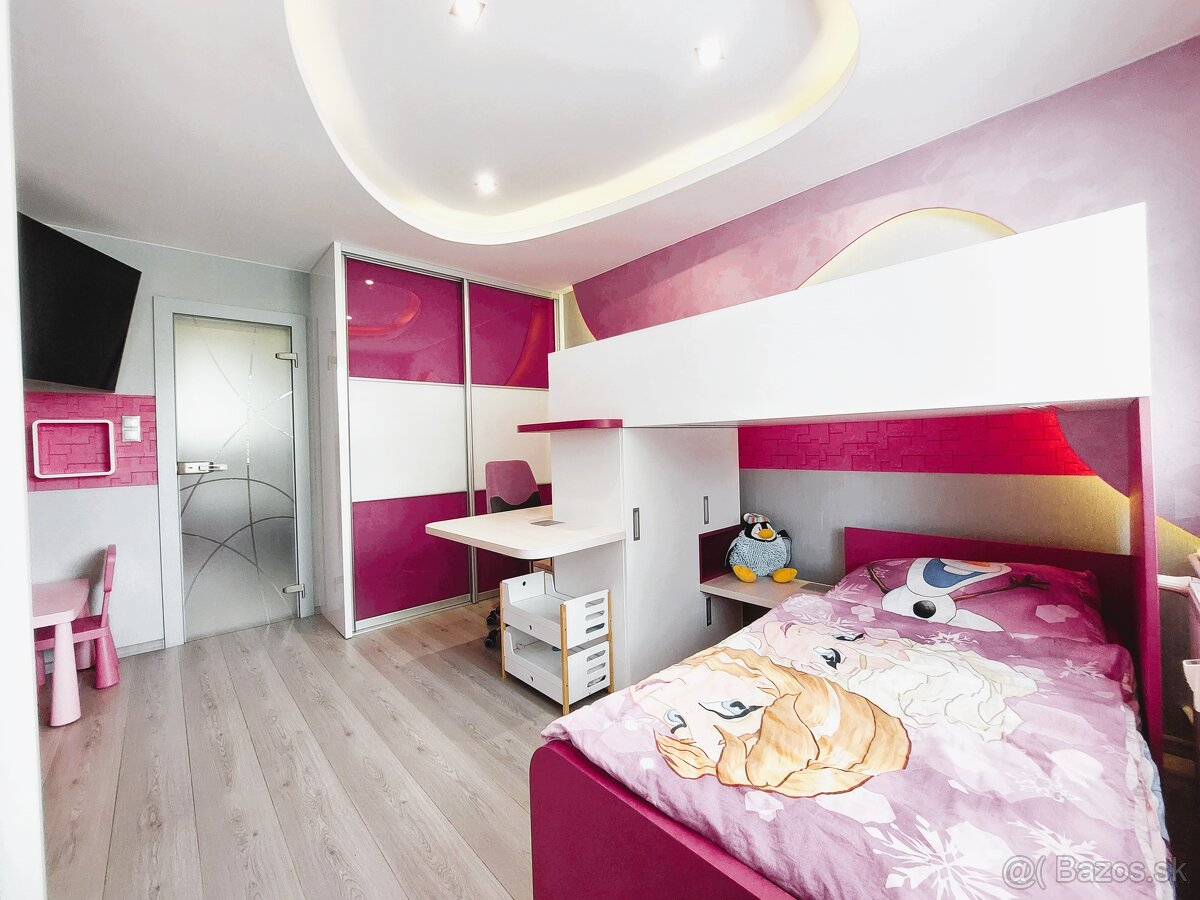 Ojedinelý 4+1 izbový byt s dvomi pivnicami a parkovaním, - 8