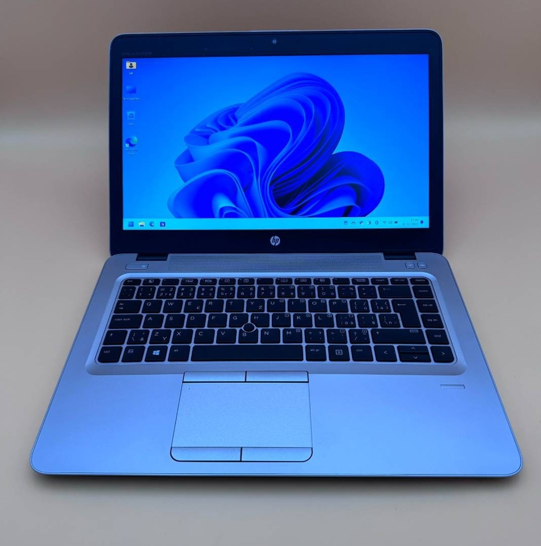 Notebook 14" HP.AMD PRO A10-8730B 4x2,40GHz.8gb ram.256gSSD - 8