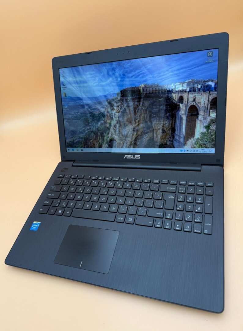 Notebook ASUS X553M / Intel Celeron / 8GB RAM / 120gb SSD - 8