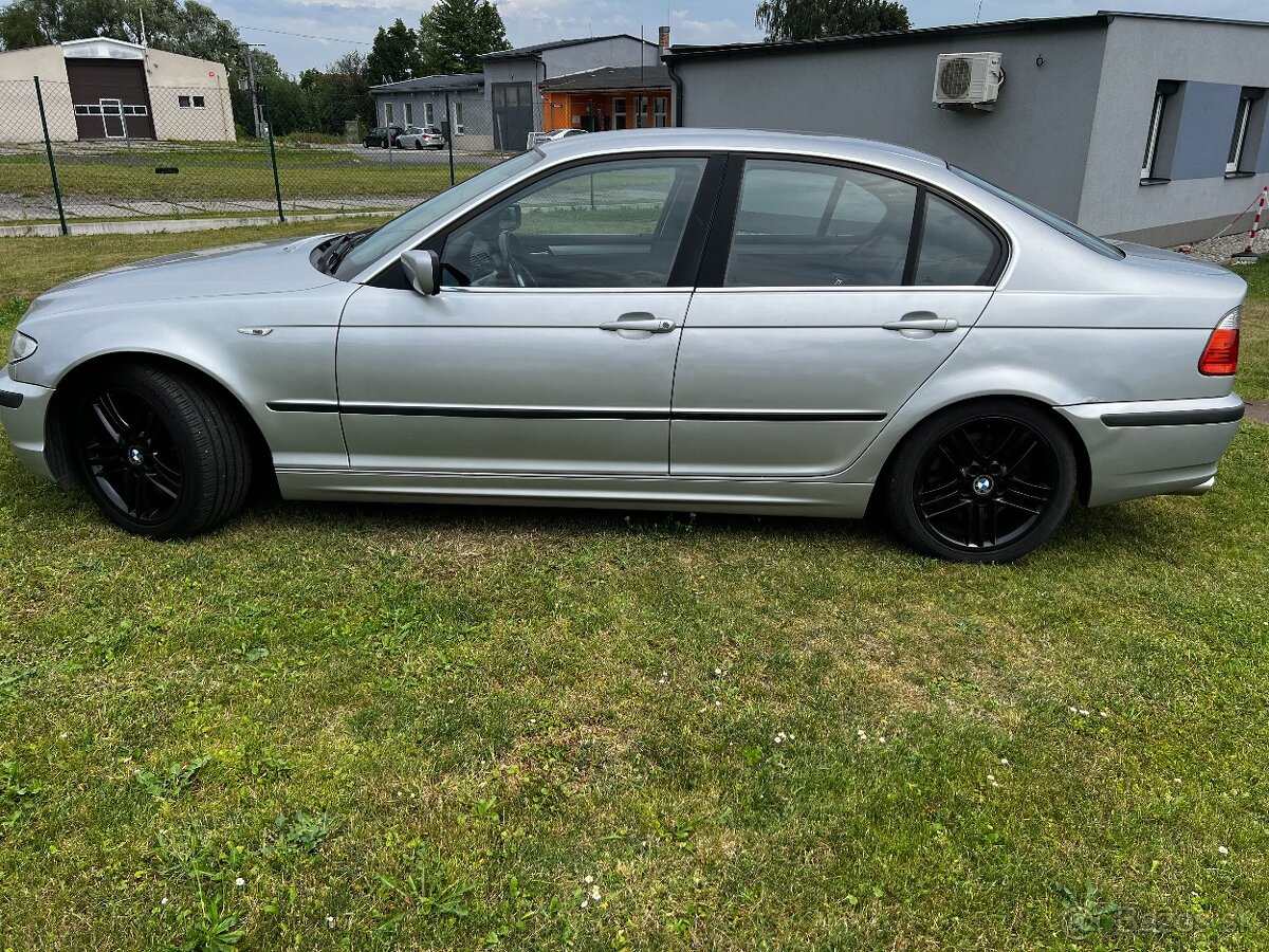 BMW Řada 3 330i M-PAKET KŮŽE ALU SERVISKA - 8