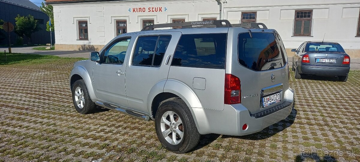 Nissan Pathfinder 2.5D 2009 4x4 - 8