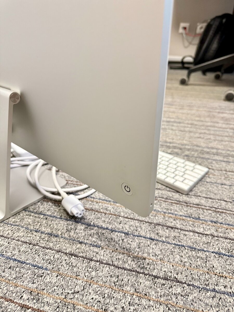 Apple iMac 24" M1, 2021, 256GB + magic keyboard / mouse - 8