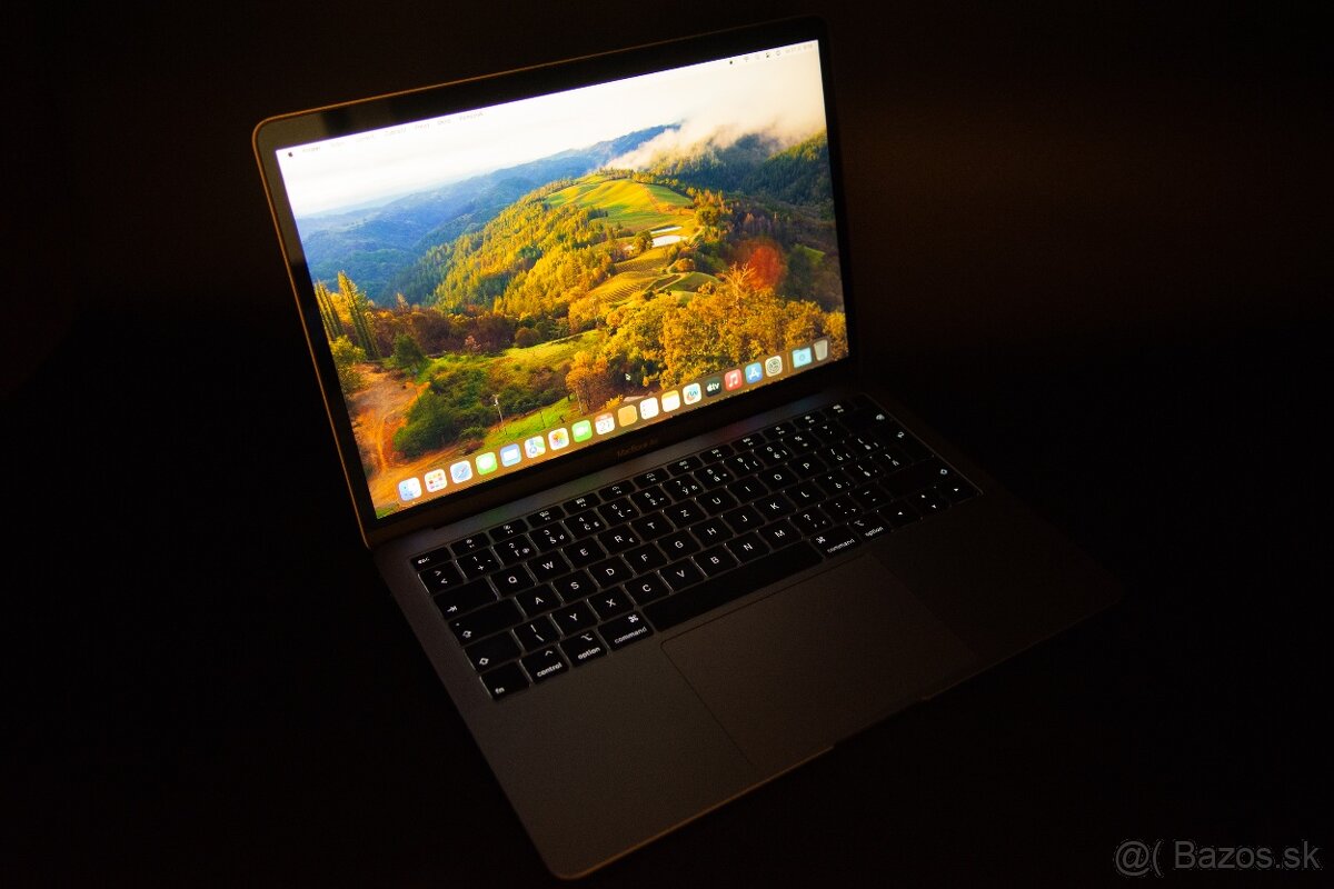 Apple MacBook Air 13" i5 16GB/256GB 2019 - 8