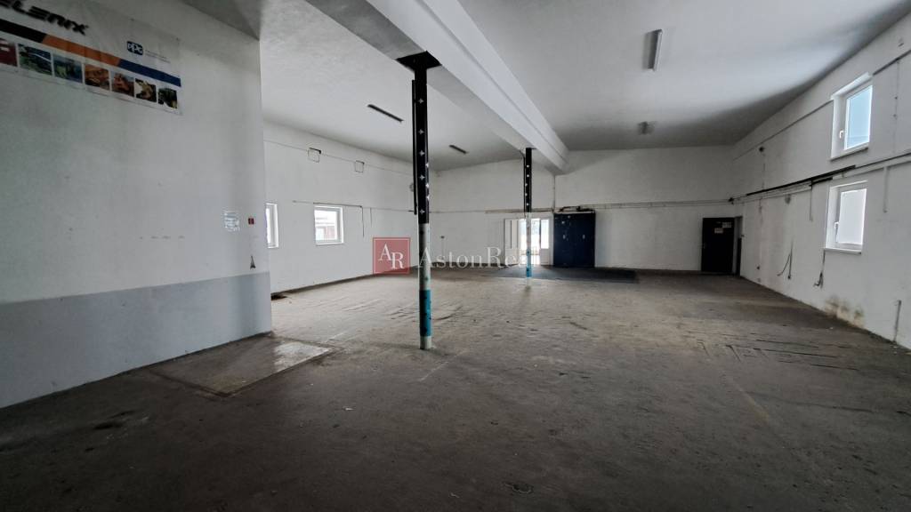 PREDAJ: Výrobno - prevádzkový objekt, Bystrická cesta, Ružom - 8