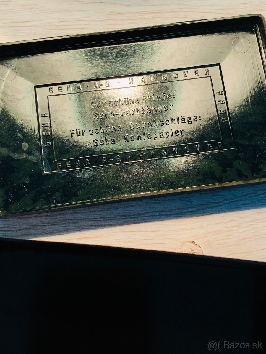 Bakelitové krabičky - 8