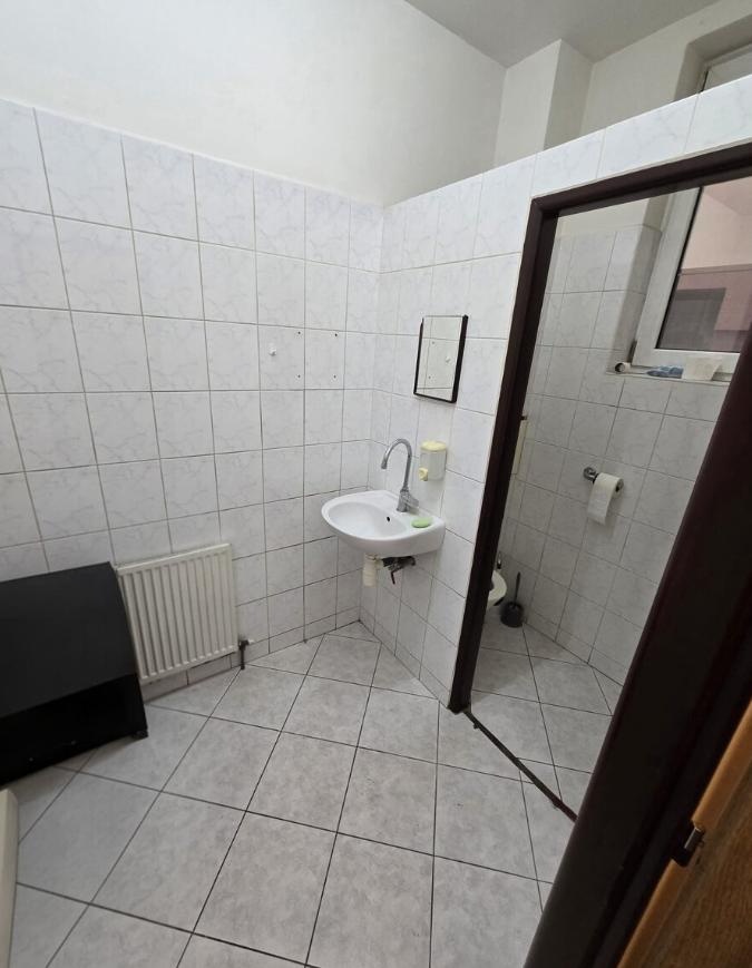 Kancelárske, administratívne, obchodné priestory v centre PB - 8
