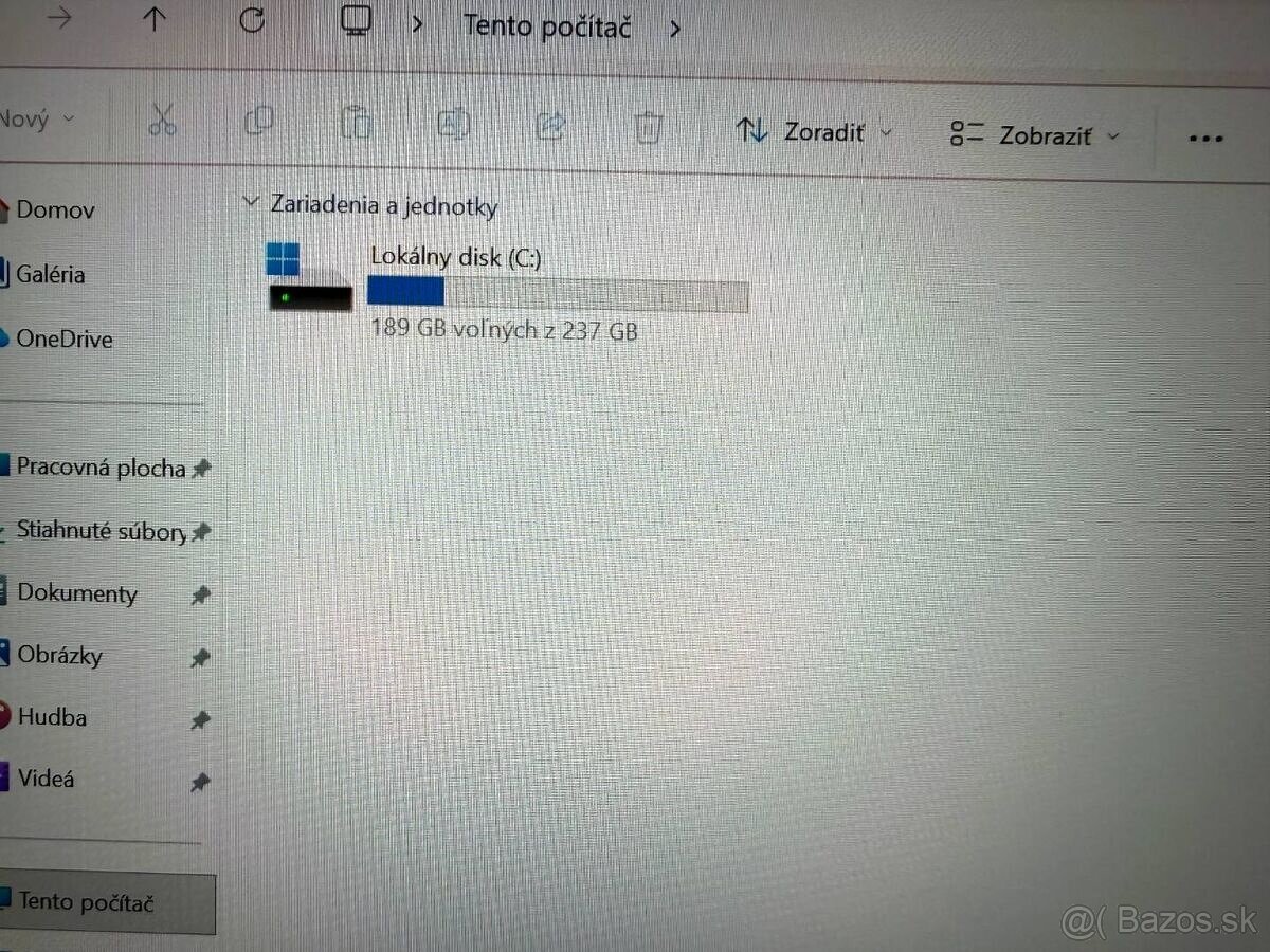 Dotykový notebook Dell Latitude / i5 10310U / 16GB RAM - 8