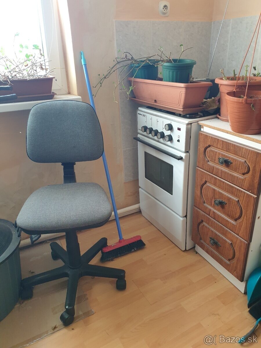 Jedalensky stol pisaci kuchinsky - 8