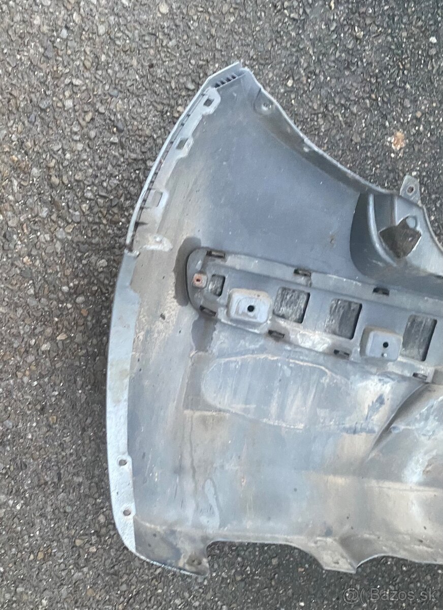 Hyundai i10 zadný naraznik - 8