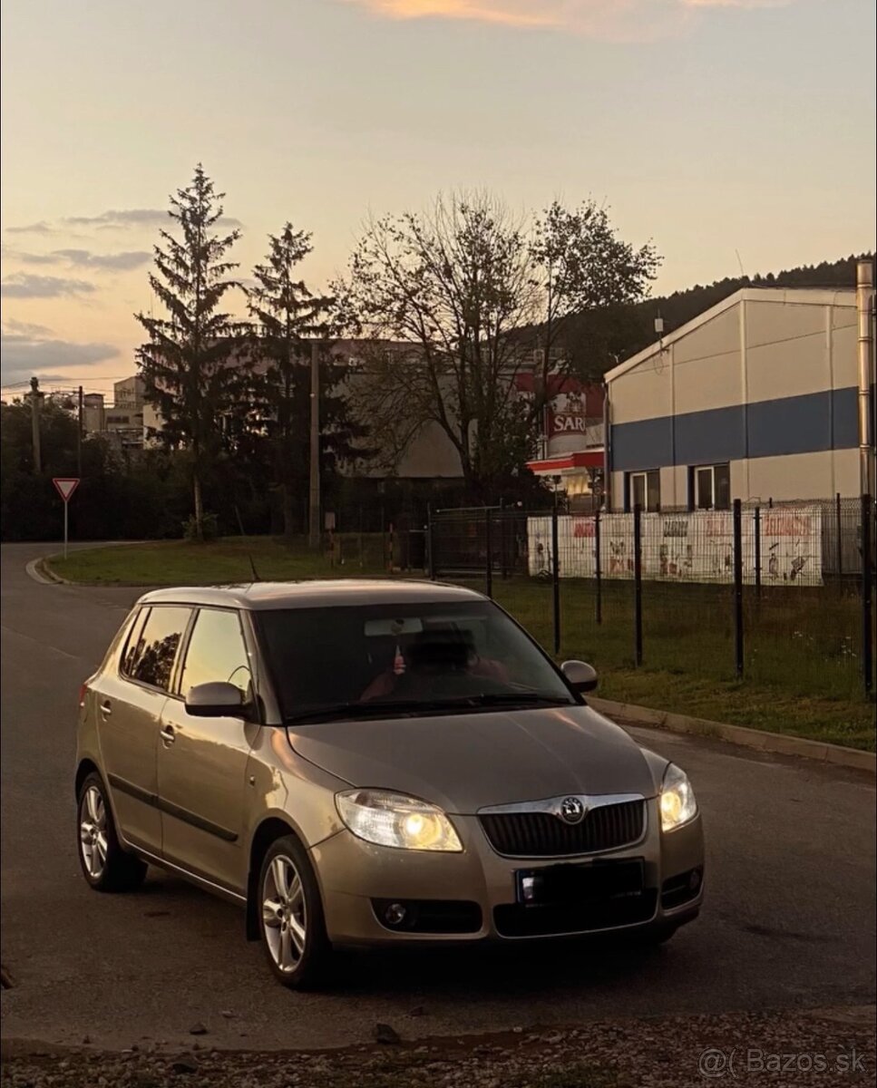 Škoda fabia II 1.4Tdi - 8