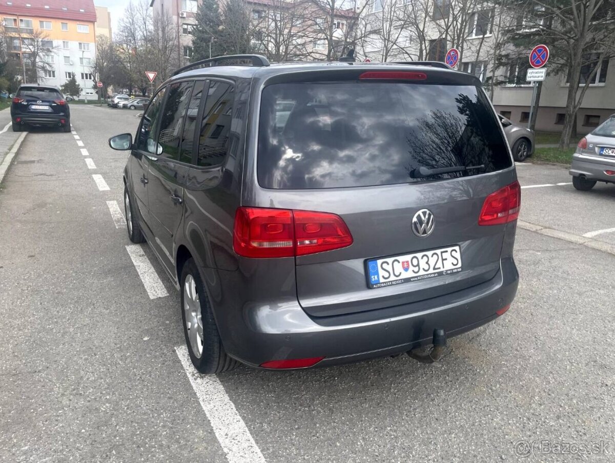 Volkswagen Touran 2.0 TDI - 8