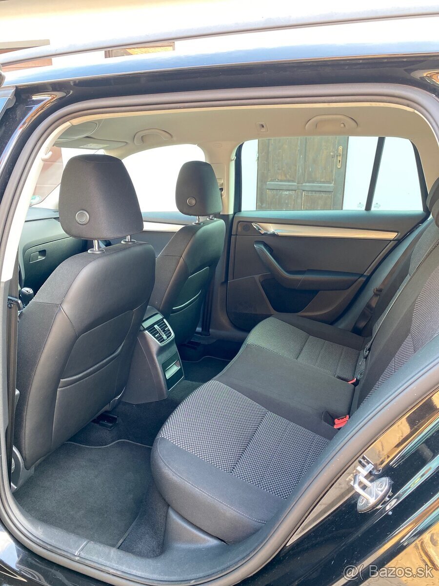 Škoda Octavia kombi 2.0 TDI 110 kW, - 8