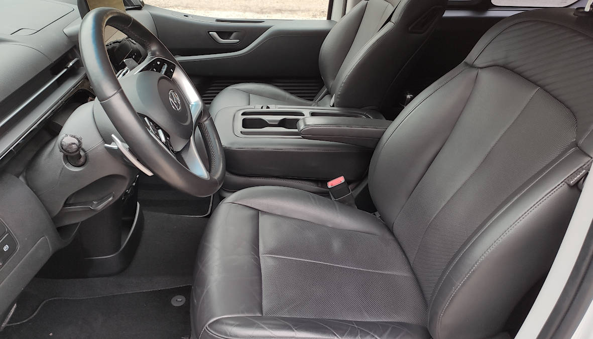 Hyundai Staria 2.2 CRDi Premium Automat - 8