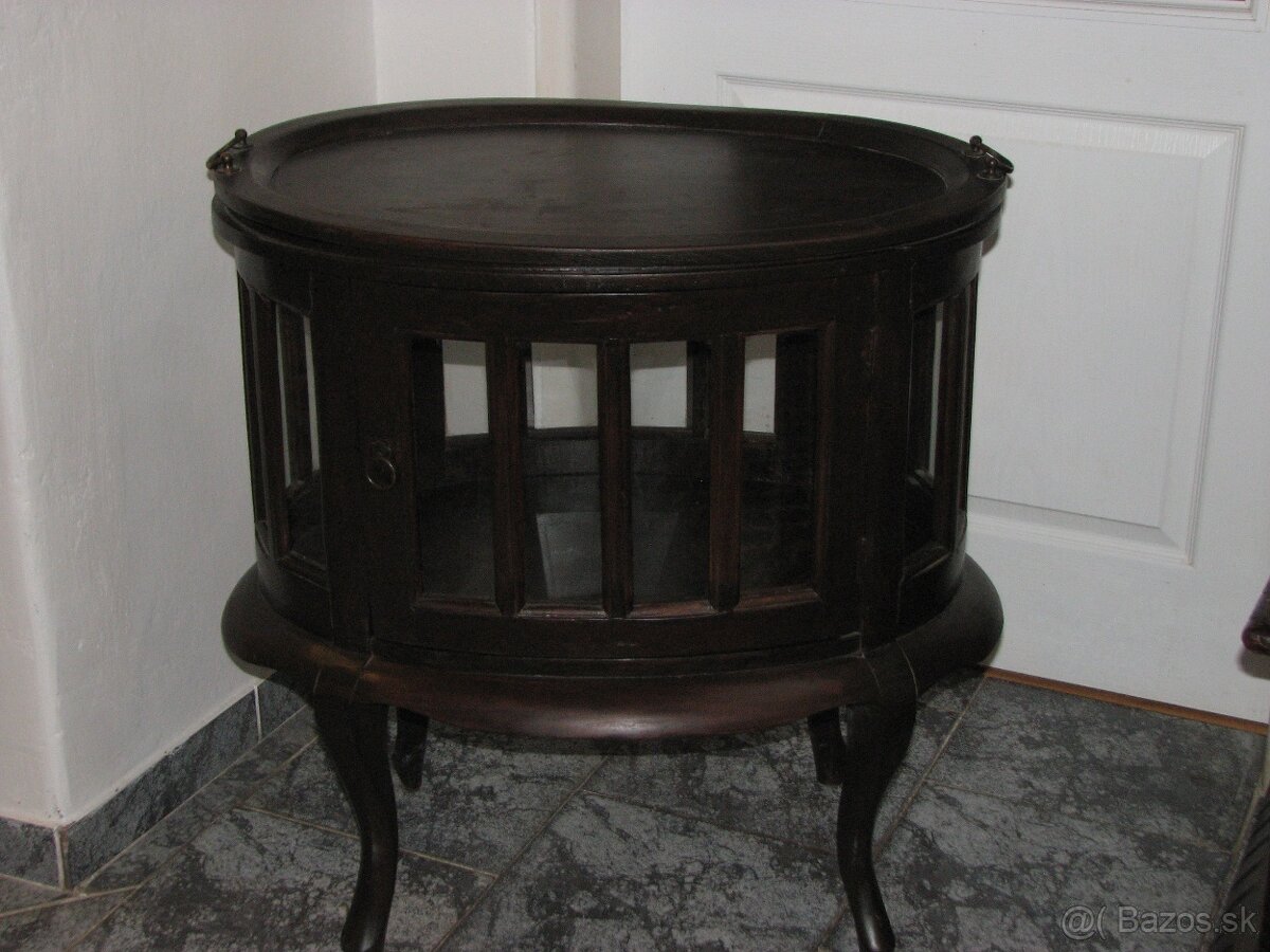 Šesť starožitnosti - 8