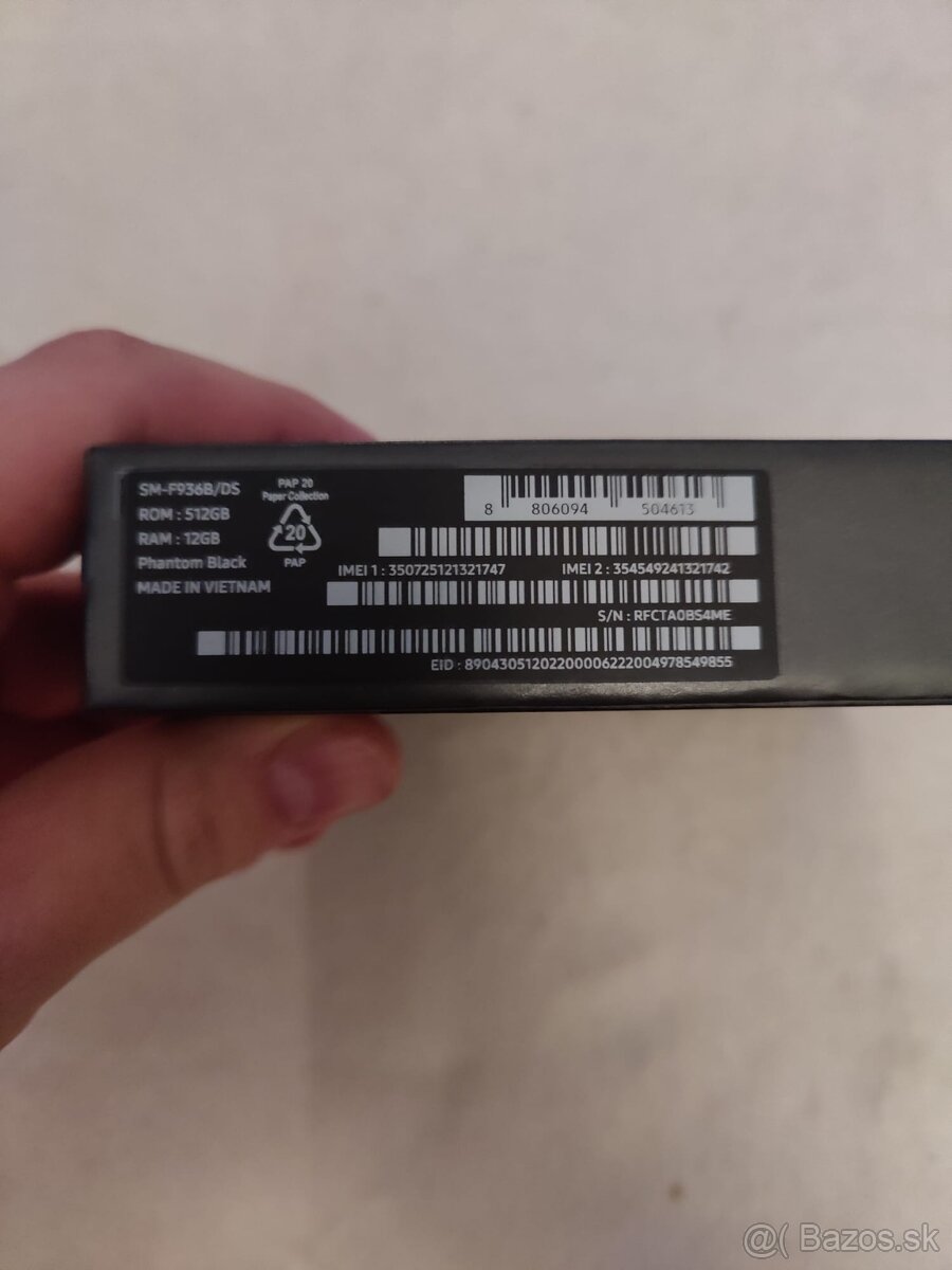 Samsung galaxy Z Fold 4 12/512 - 8