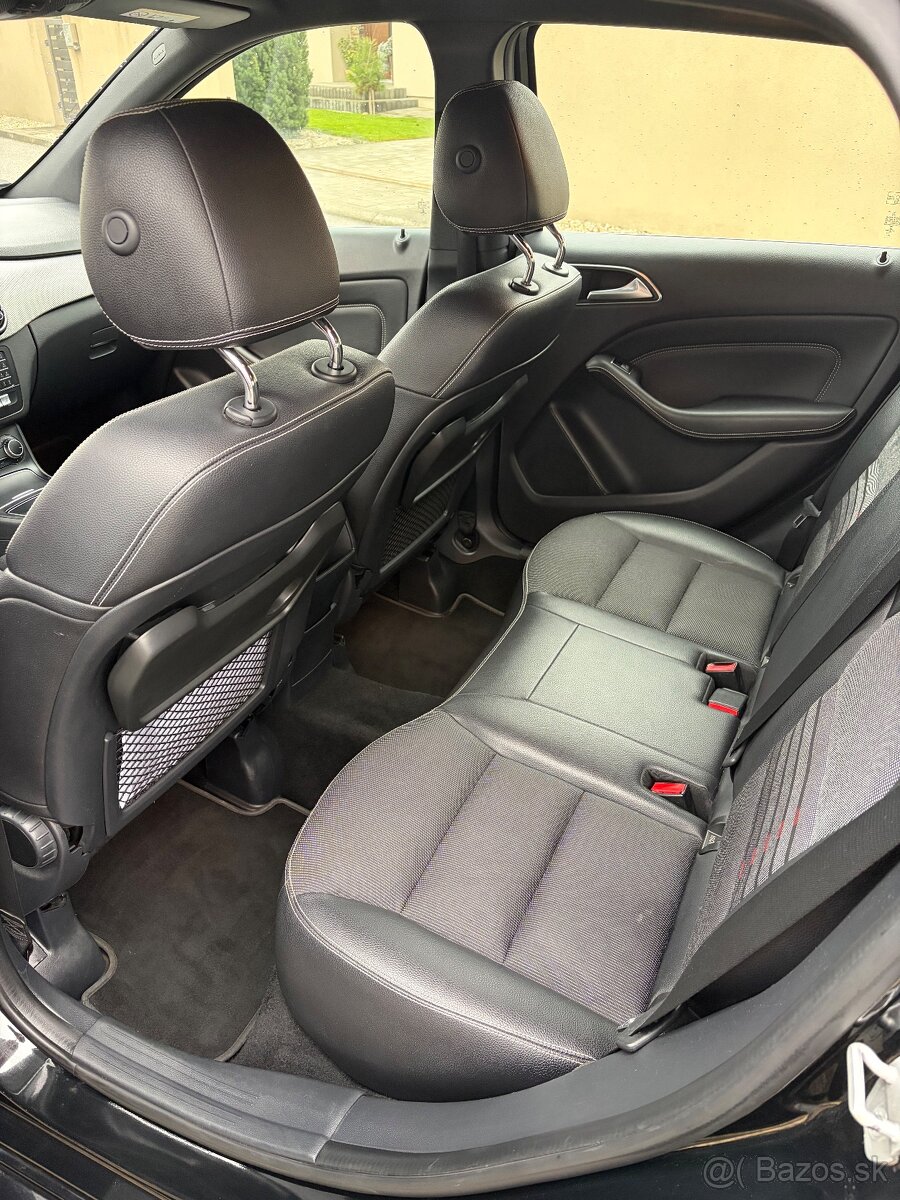 Mercedes - Benz B - 8