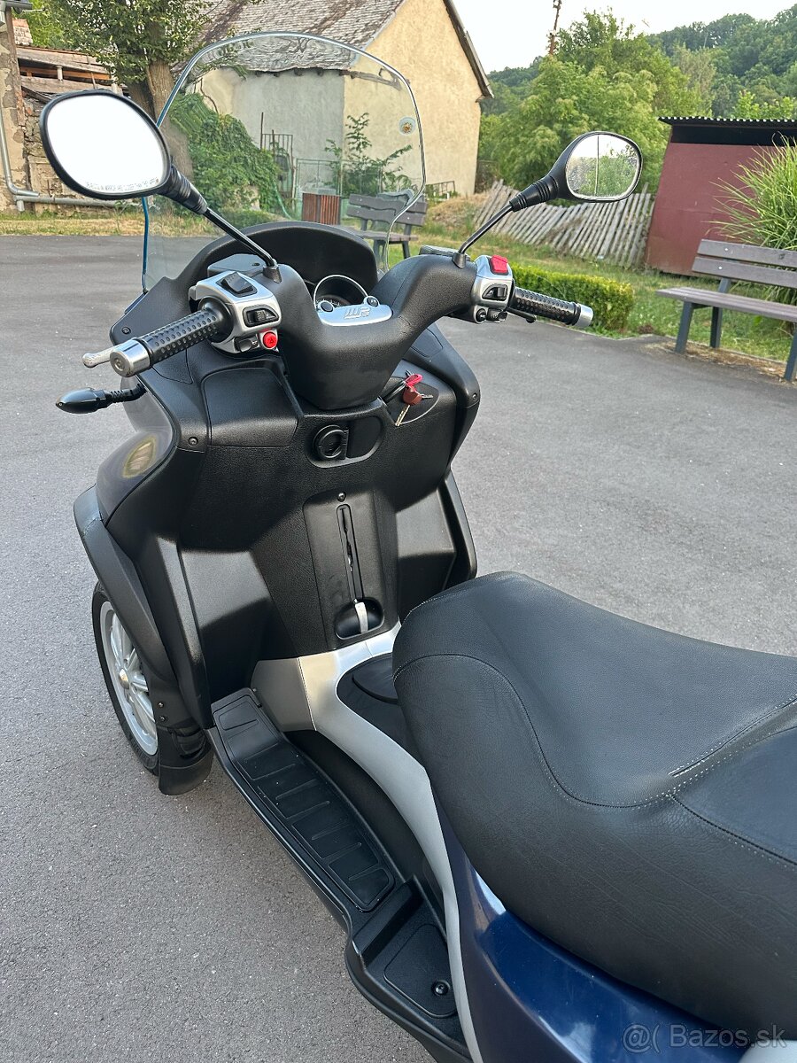 Piaggio MP3 300 LT - 8